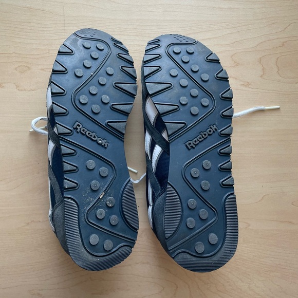 Navy blue Reebok sneakers - Picture 7 of 11